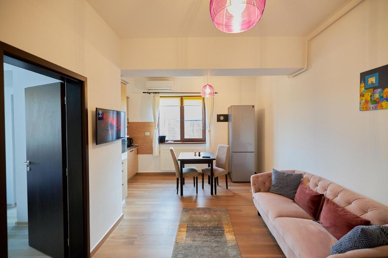 Cozy 3 Bedroom Apartments In Centre Of Iasi Palas Mall Exterior foto