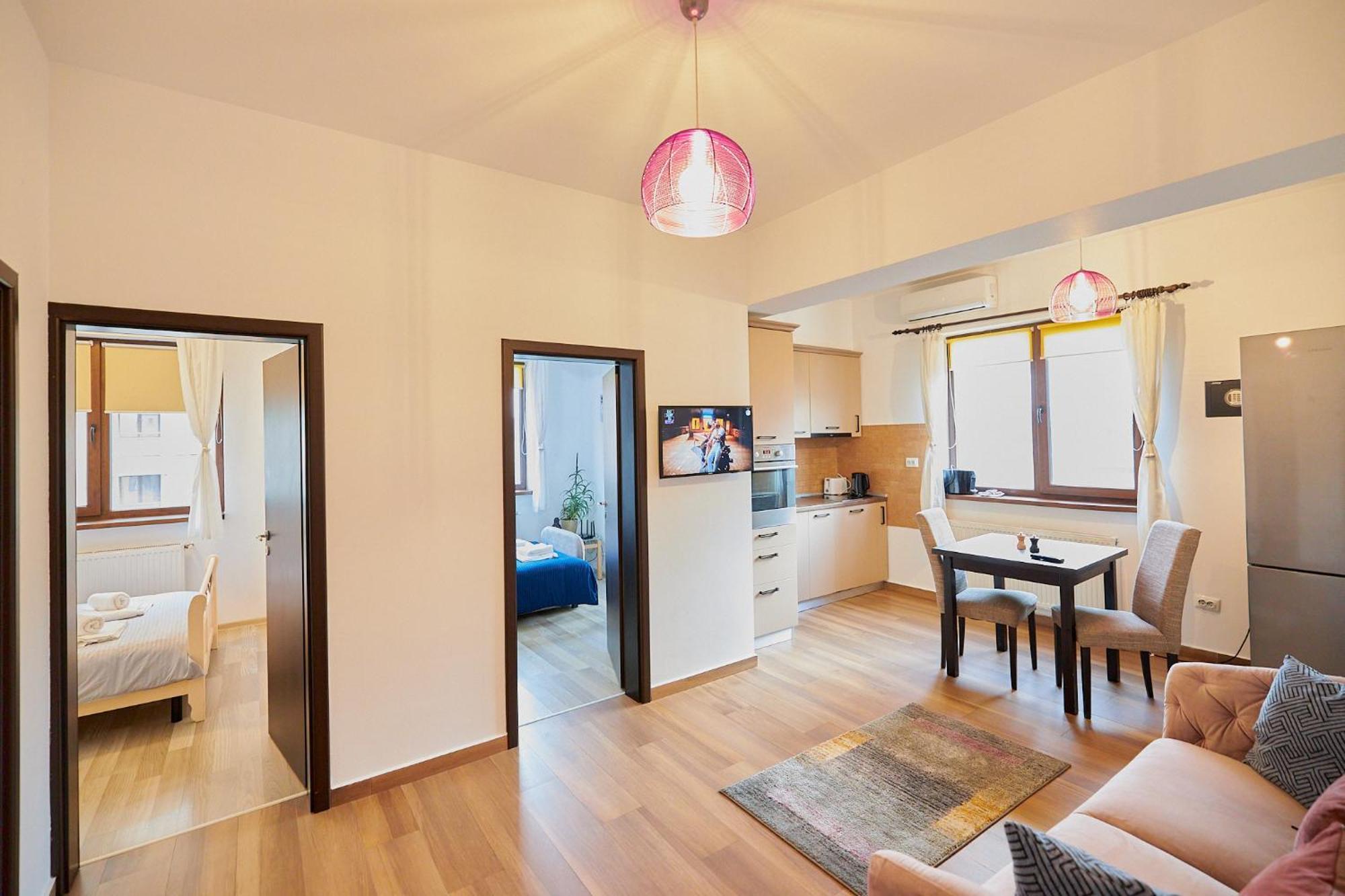Cozy 3 Bedroom Apartments In Centre Of Iasi Palas Mall Exterior foto